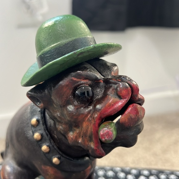 Vintage Cast Iron Book Of Knowledge, Reproduction ‘Ole Puffer' Bulldog Bank. - Picture 8 of 11